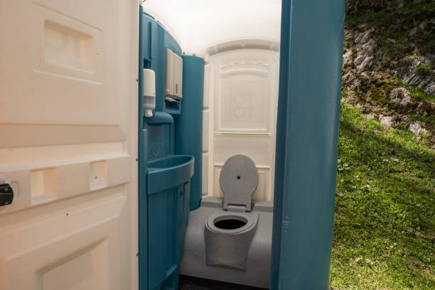Best Portable Restroom Setup and Delivery  in New Haven, IN